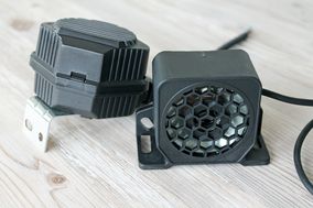 Grewus: Rückfahrwarner »PeTer« mit Terzrauschen