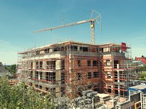 Layher: Effizienz mit Sicherheit verknüpfen 