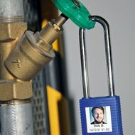 BRADY: Personalisiertes Sicherheitsschloss