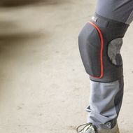 Knieschutz im 3-D-Format