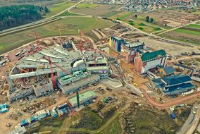 ST Quadrat: Erlebnis-Bad mit Absturzsicherungen ausgestattet