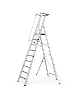 ZARGES: Stufen-Plattformleiter im neuen Gewand