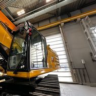 Hammerglass: Schutzschild für Baumaschinen