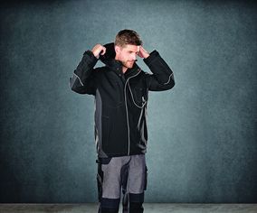 DBL: Wetterschutz- jacke schützt vor Wind und Regen