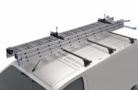 Leitern sicher auf Fahrzeugen transportieren