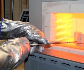 Breites Portfolio an Hitzeschutz-Handschuhen