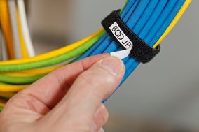 BRADY: Bedruckbares klettband für kabel