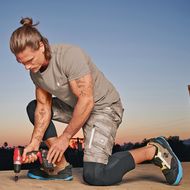 Engelbert Strauss: Ein Airbag für das Knie