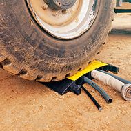 Adam Hall: Wie Event-Technik auf Baustellen für sicheren Kabelschutz sorgen kann