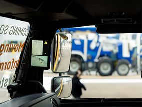 Liebherr wählt Luis System für neue Mobilkrane