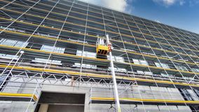 Peri: Neuartiges Gerüsttransportsystem