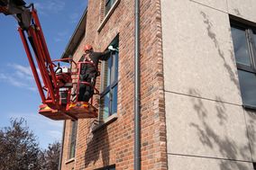 ABS-B-Lock – neuer Anseilschutz für Hubarbeitsbühnen