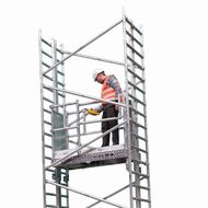 LOCKHARD: Zuverlässige Absicherung bei Rollgerüsten