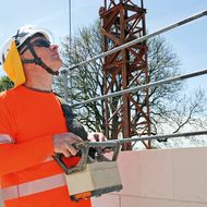 BG BAU: »Zu häufig wird die Gefahr von UV-Strahlung unterschätzt«